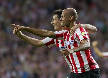 Mikel Rico y Aritz Aduriz, los dos goleadores del partido. (Monika DEL VALLE/ARGAZKI PRESS)