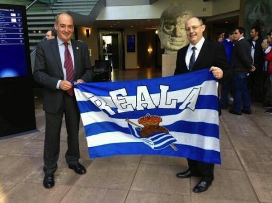 El diputado general Martín Garitano y el alcalde Juan Karlos Izagirre. (NAIZ.INFO) El diputado general Martín Garitano y el alcalde Juan Karlos Izagirre. (NAIZ.INFO)