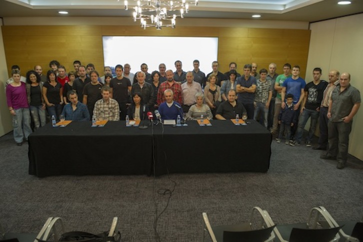 Mikel Arregiri babesa adierazteko agerraldi jendetsua egin dute pilota munduko lagunek. (Gorka RUBIO/ARGAZKI PRESS)