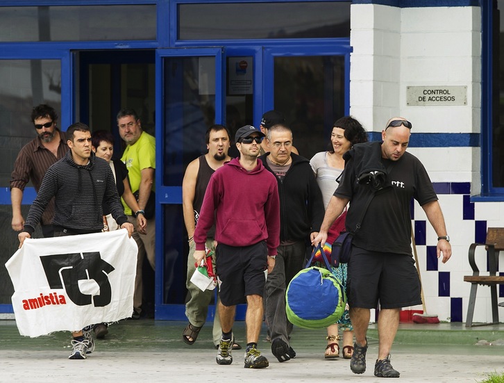 Juan Manuel Piriz, a su salida de la cárcel de Botafuegos, en Algeciras. (Marcos MORENO/AFP PHOTO)