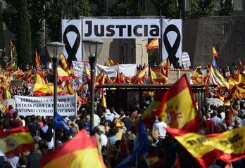 La concentración se ha llevado a cabo en la plaza Colón de Madrid. (Dani POZO / AFP)