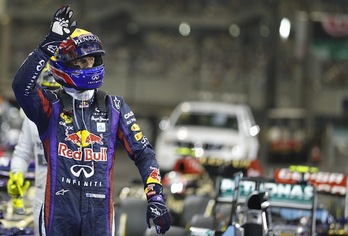 El piloto australiano Mark Webber, que comenzará este domingo en primera posición. (Karim SAHIB/AFP PHOTO)