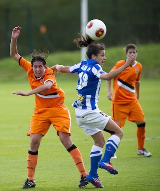 Reala eta Valentziaren aurkako neurketaren une bat. (Juan Carlos RUIZ/ARGAZKI PRESS)