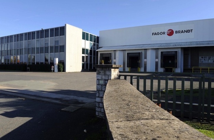 Una de las plantas de Fagor en el Estado francés, desierta tras su cierre. (Jean_François MONIER / AFP PHOTO)