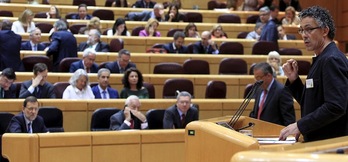 El ministro de Justicia español, Alberto Ruiz Gallardón, da explicaciones a Rajoy. (J. DANAE)