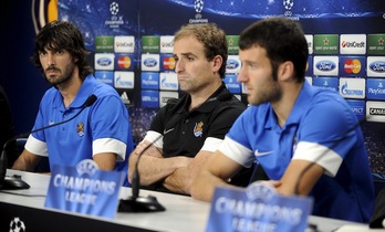 Carlos Martínez, Jagoba Arrasate e Imanol Agirretxe en la comparecencia de ayer. (Rafa RIVAS / ARGAZKI PRESS)