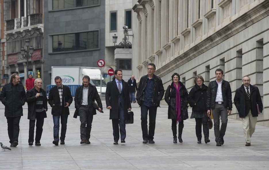 <strong>Diciembre de 2012</strong>. Amaiur detecta filtraciones a la prensa de conversaciones en su despacho. 