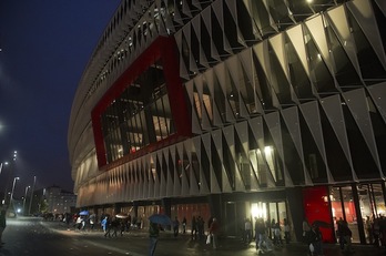 Fachada exterior del nuevo campo de San Mamés. (Luis JAUREGIALTZO / ARGAZKI PRESS)
