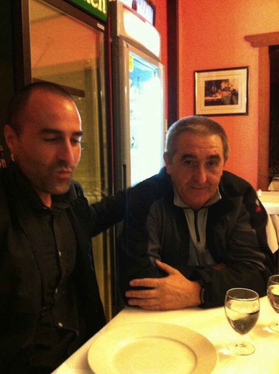 Isidro Garalde, junto al abogado Aiert Larrarte. (@anttonetxeberri)