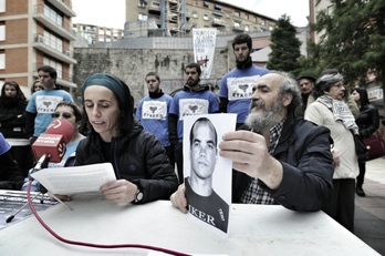 Baraualdiaren berri emateko agerraldia egin dute Bilbon. (ARGAZKI PRESS)