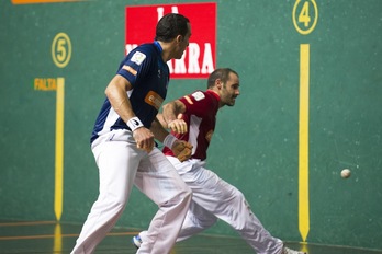 Encuentro entre Martínez de Irujo y Xala dentro de la liguilla del Cuatro y Medio. (Juanan RUIZ/ARGAZKI PRESS)