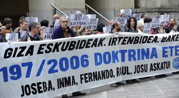 Protesta para exigir la derogación de la doctrina 197/2006 el pasado mes de junio en Bilbo. (Marisol RAMIREZ/ARGAZKI PRESS)