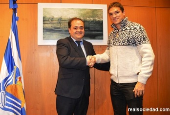 Aperribay y Ansotegi han cerrado esta tarde la renovación del central de Berriatua. (realsociedad.com)