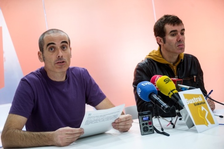 Rueda de prensa de Sustrai Erakuntza en Iruñea. (Iñigo URIZ/ARGAZKI PRESS)