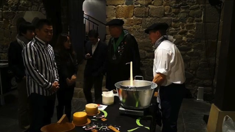 201311_yoshihiro_narisawa_ga