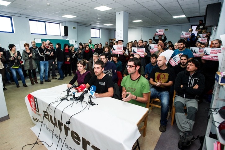 Jendetsua izan da Ateak Ireki ixteko aginduaren aurkako agerraldia. (@sergiolabayen) Jendetsua izan da Ateak Ireki ixteko aginduaren aurkako agerraldia. (Iñigo URIZ/ARGAZKI PRESS)