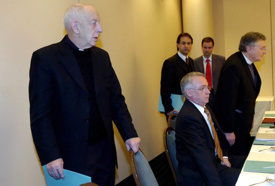 [2005] René Cassin saria jaso zuen, Harold Good apaiz protestantearekin batera. (Raul BOGAJO/ARGAZKI PRESS)