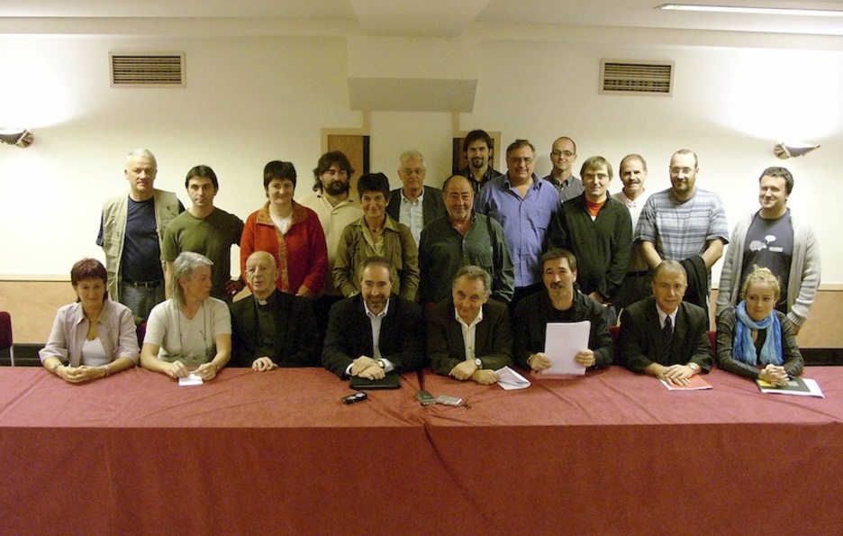 [2006] Europako Parlamentuan euskal gatazkari buruz azalpenak eman zituen delegaritza. (Gari GARAIALDE/ARGAZKI PRESS)