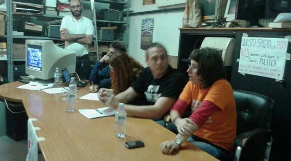 Italiako biran diren gazte auzipetuek hitzaldiak eman dituzte bertako unibertsitate eta eragile sozialen egoitzetan.