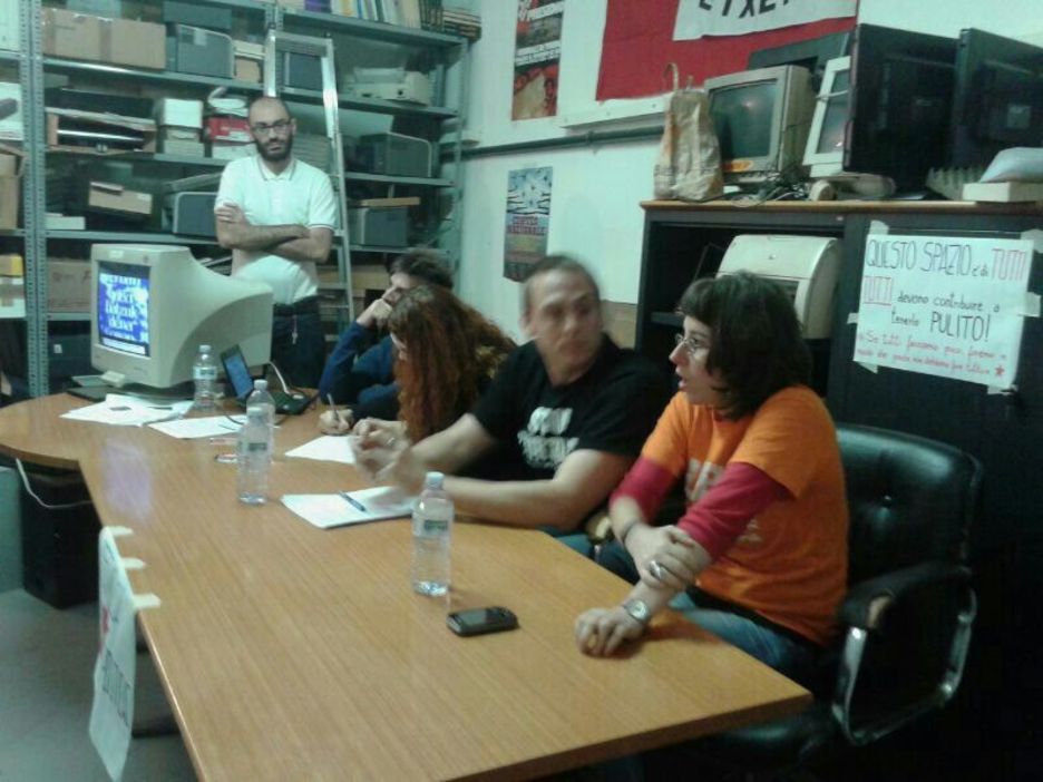 Italiako biran diren gazte auzipetuek hitzaldiak eman dituzte bertako unibertsitate eta eragile sozialen egoitzetan. Italiako biran diren gazte auzipetuek hitzaldiak eman dituzte bertako unibertsitate eta eragile sozialen egoitzetan.