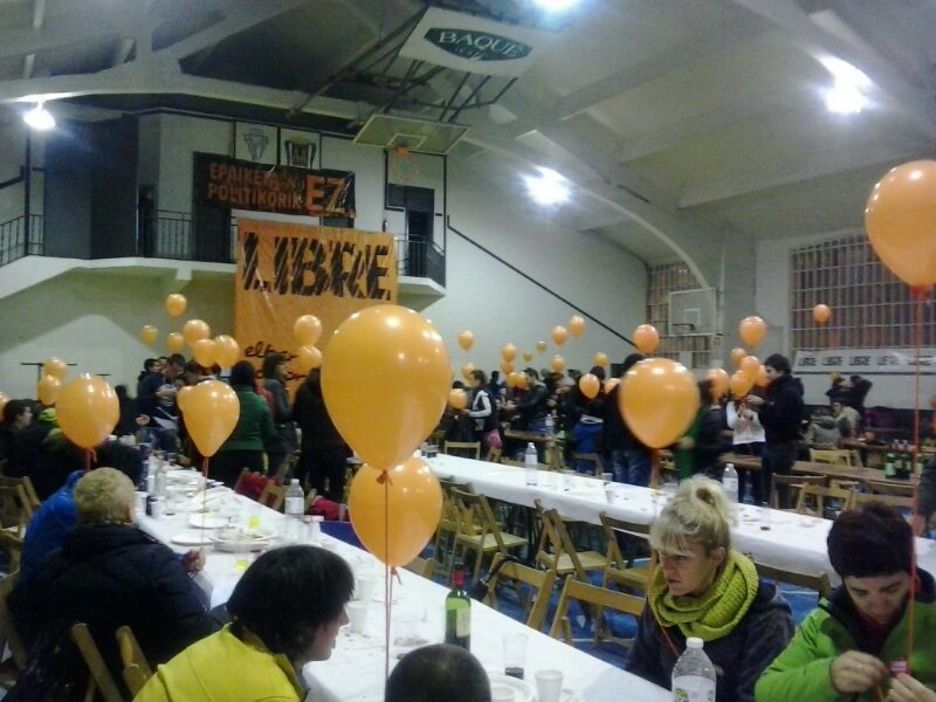 Iurreta eta Durangoko herritarrek ‘Libre eguna’ antolatu dute larunbat honetan auzipetuekiko elkartasunez. Iurreta eta Durangoko herritarrek ‘Libre eguna’ antolatu dute larunbat honetan auzipetuekiko elkartasunez.