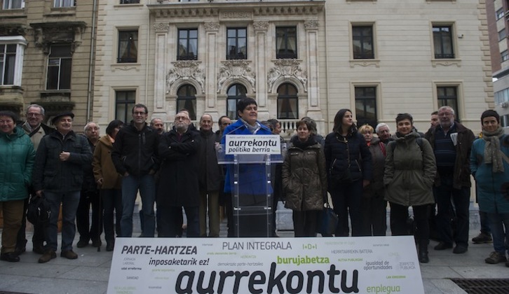 Una amplia representación de EH Bildu ha anunciado la enmienda a la totalidad. (Luis JAUREGIALTZO/ARGAZKI PRESS)