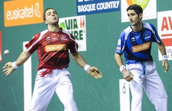 Olaizola II y Saralegi han disputado un encuentro cargado de emoción. (Jagoba MANTEROLA/ARGAZKI PRESS)