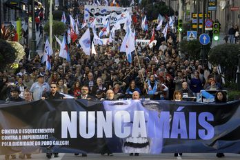 Manifestación celebrada en Vigo. (Miguel RIOPA / AFP)