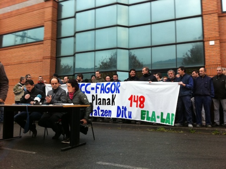 Comparecencia de la plantilla de Grumal para anunciar sus próximas movilizaciones.