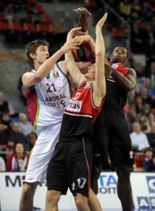 Encuentro de Euroliga entre Laboral Kutxa y el Lietuvos con victoria para los gasteiztarras. (Juanan RUIZ/ARGAZKI PRESS)