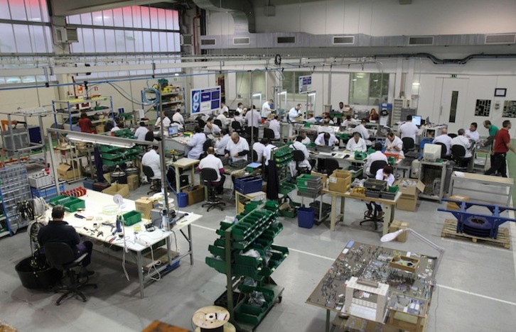 Planta de Gureak en el polígono Apatta Belabieta. (Gotzon ARANBURU)