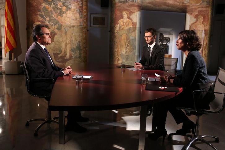 El president de la Generalitat de Catalunya, Artur Mas, en la entrevista concedida a TV3. (@govern)
