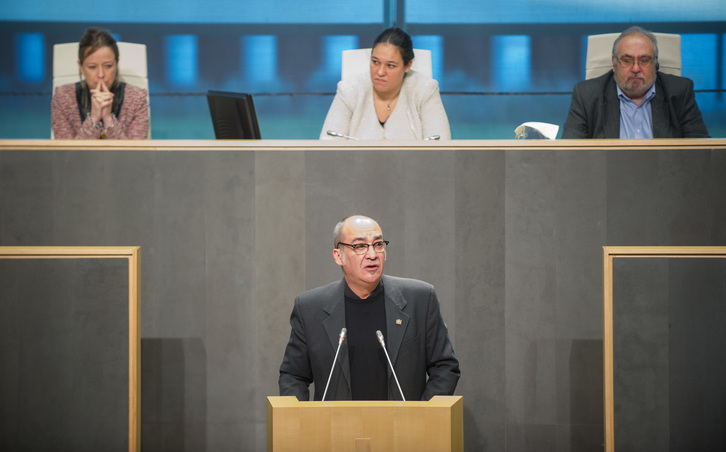 Garitano en las Juntas Generales durante la aprobación de los presupuestos. (Andoni CANELLADA / ARGAZKI PRESS)