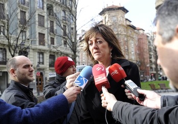 Idoia Mendia ha atendido a los medios en Bilbo. (Marisol RAMIREZ/ARGAZKI PRESS)