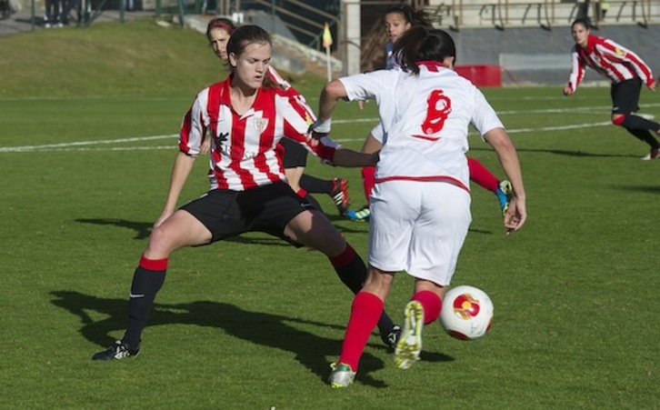 Partido en Lezama entre el Athletic y el Sevilla. (Luis JAUREGIALTZO/ARGAZKI PRESS)