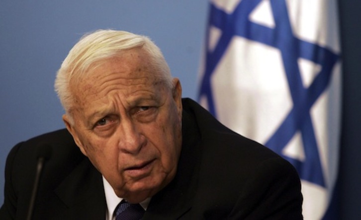 El ex primer ministro israelí Ariel Sharon. (Menahem KAHANA/AFP PHOTO)