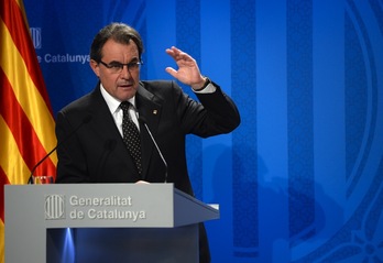 Artur Mas, en su primera comparecencia de 2014. (Lluis GENE/AFP) 