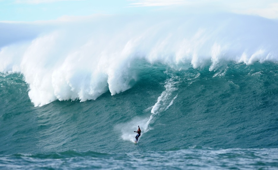 Belharra olatu erraldoia, Urruñatik ikusita. (Gaizka IROZ) Belharra olatu erraldoia, Urruñatik ikusita. (Gaizka IROZ)