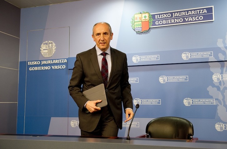Josu Erkoreka, en la comparecencia que ofreció ayer. (Raúl BOGAJO/ARGAZKI PRESS)