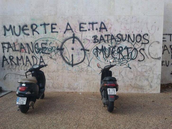 Pintadas fascistas en la Universidad Complutense de Madrid. (@gaztegorria)