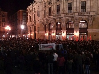 Concentración llevada a cabo en la Plaza Arriaga, en Bilbo. (@pititakoinfo)