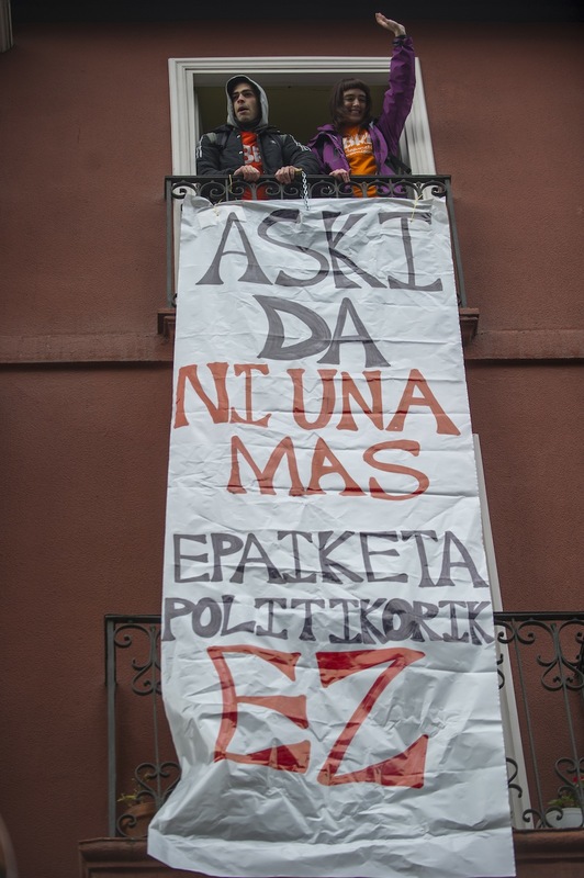 Unai Ruiz Pou y Goizane Pinedo han reaparecido en público en Gasteiz. (Juanan RUIZ/ARGAZKI PRESS)
