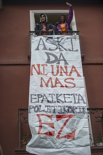 Unai Ruiz Pou y Goizane Pinedo han reaparecido en público en Gasteiz. (Juanan RUIZ/ARGAZKI PRESS)