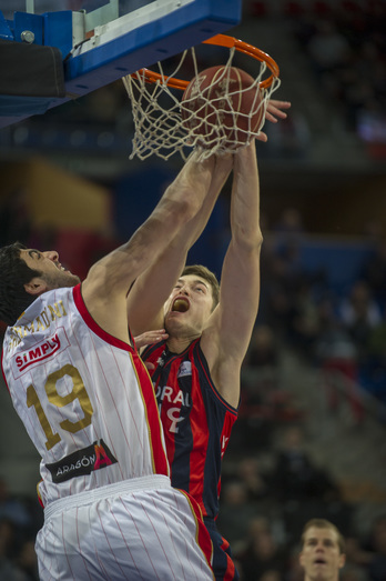 Baskoniak garaipen garrantzitsua lortu du. (Juanan RUIZ / ARGAZKI PRESS)