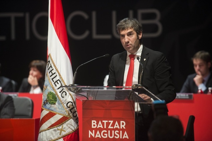 Josu Urrutia, en la última Asamblea Ordinaria del Athletic. (Luis JAUREGIALTZO / ARGAZKI PRESS)