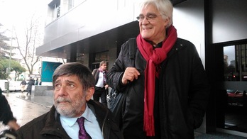 El abogado Carlos Slepoy y Chato Galante, de CeAQUA.