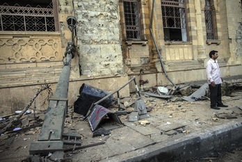 Una de las explosiones ha causado daños materiales en el Museo de Arte Islámico de El Cairo. (Mahmoud KHALED/AFP)