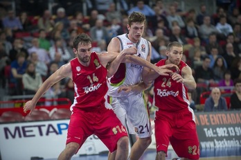 El campeón griego ha maniatado al Baskonia. (Juanan RUIZ / ARGAZKI PRESS)