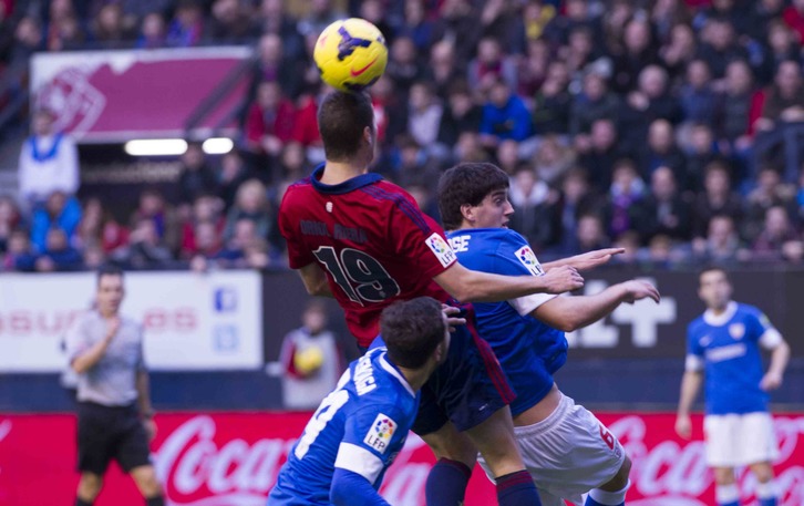 Athletic erraz nagusitu da Sadarren. (Jagoba MANTEROLA / ARGAZKI PRESS)