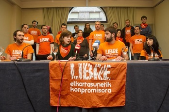 Gazte independentistek larunbatean Gasteizen eskaini zuten agerraldia. (Raul BOGAJO/ARGAZKI PRESS)